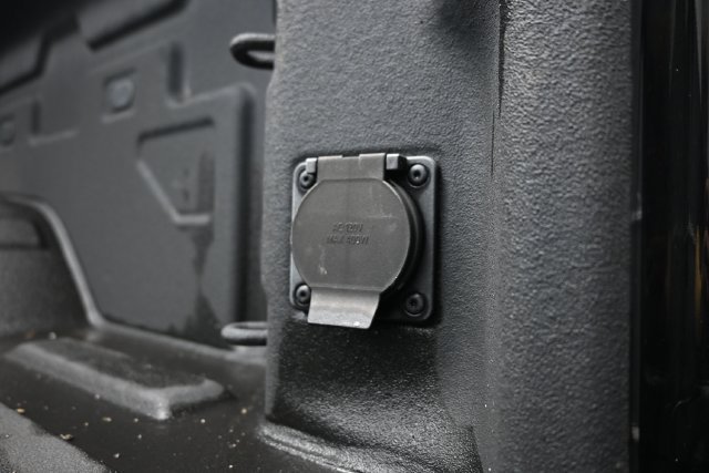 Used 2025 GMC Sierra 2500 AT4 AWD/4WD image 37