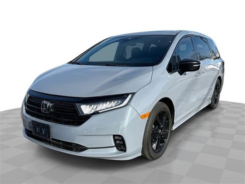 Used 2023 Honda Odyssey Sport image 1