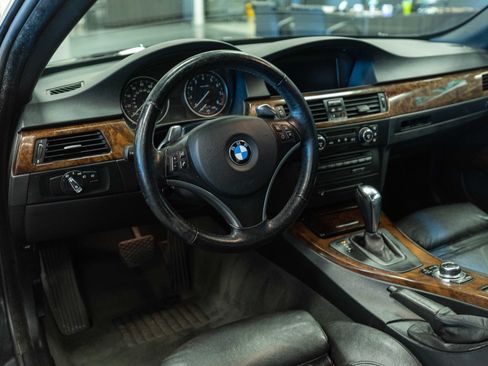 Used 2009 BMW 335i Convertible w/ Premium Pkg RWD image 10