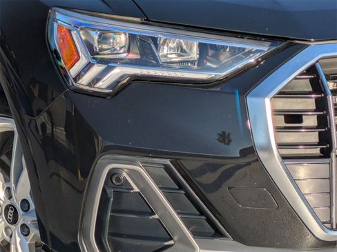 Used 2024 Audi Q3 2.0T Premium w/ Convenience Package image 25