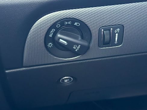 Used 2018 Dodge Durango SRT w/ SRT Interior Appearance Group image 38