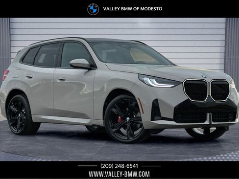 New 2026 BMW X3 xDrive30 w/ Premium Package image 1