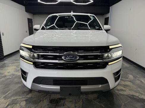 Used 2024 Ford Expedition Max Limited AWD/4WD image 8