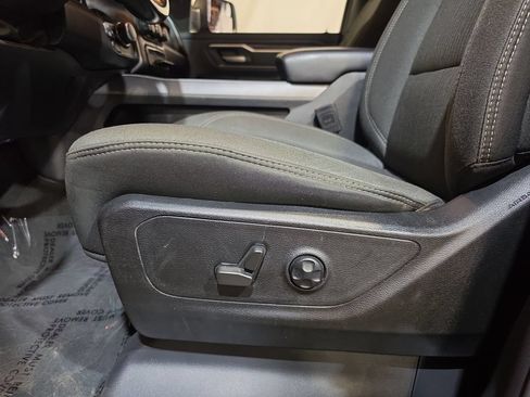 Used 2021 RAM 1500 Big Horn AWD/4WD image 14
