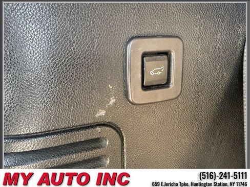 Used 2011 Ford Expedition XLT w/ 203A Rapid Spec Order Code image 32