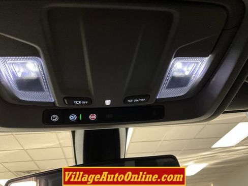 Used 2020 Chevrolet Silverado 1500 RST image 23