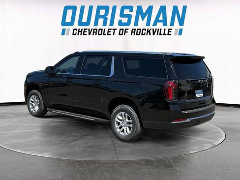 New 2026 Chevrolet Suburban LS w/ LPO, Dark Essentials Package AWD/4WD image 4