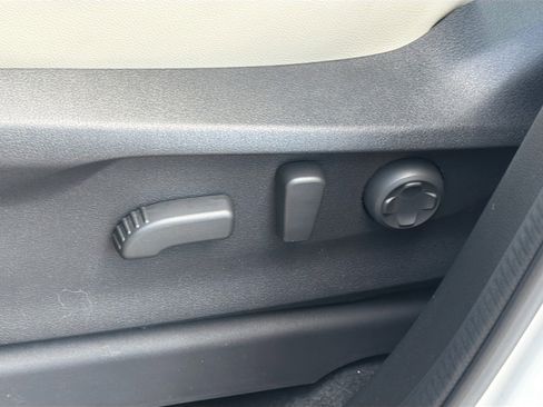 New 2026 Subaru Ascent Limited image 26