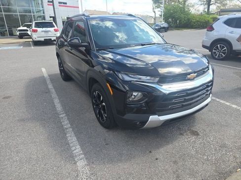Used 2022 Chevrolet TrailBlazer LT w/ Convenience Package image 1