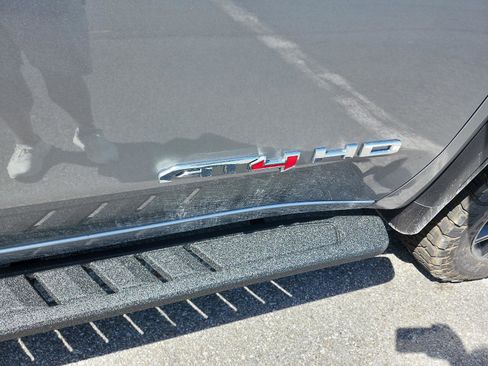 Used 2026 GMC Sierra 2500 AT4 w/ AT4 Premium Plus Package AWD/4WD image 5