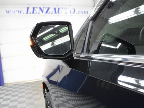 Used 2023 Chevrolet Suburban Premier image 64