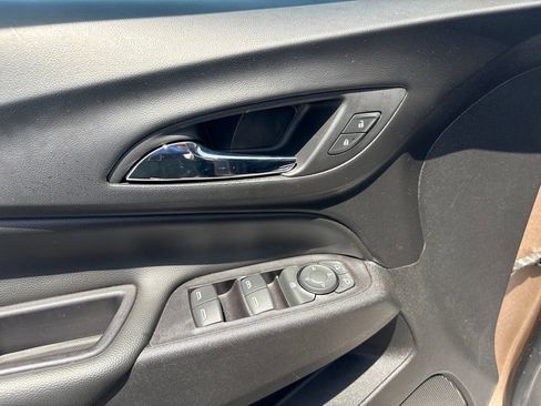 Used 2019 Chevrolet Equinox LT FWD image 19