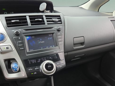 Used 2014 Toyota Prius V Three FWD image 25
