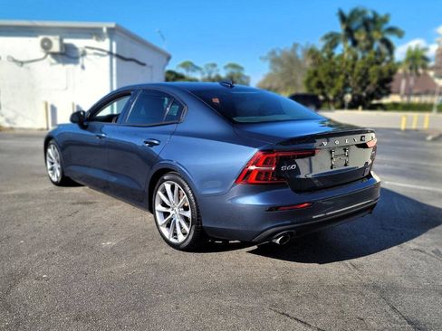 Used 2019 Volvo S60 T5 Momentum w/ Premium Package FWD image 3