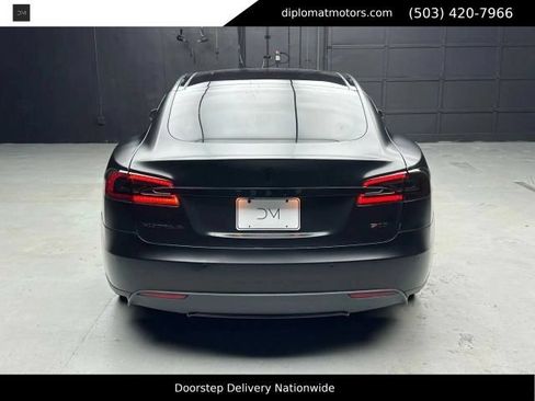 Used 2014 Tesla Model S P85 RWD image 6