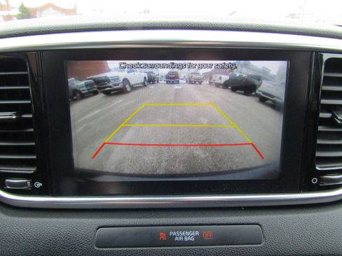 Used 2020 Kia Sportage EX image 27
