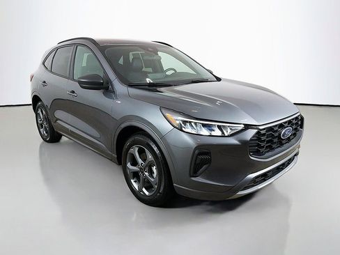 Used 2023 Ford Escape ST-Line w/ Tech Pack #1 image 2