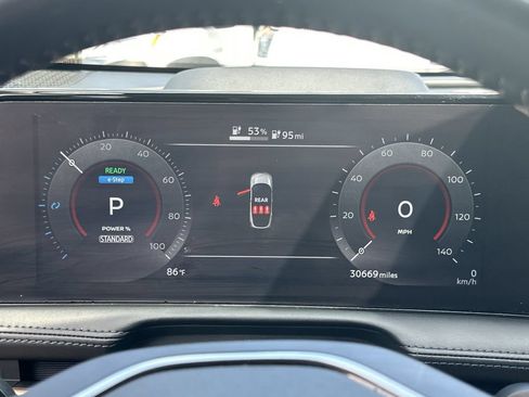 Used 2023 Nissan Ariya FWD image 13