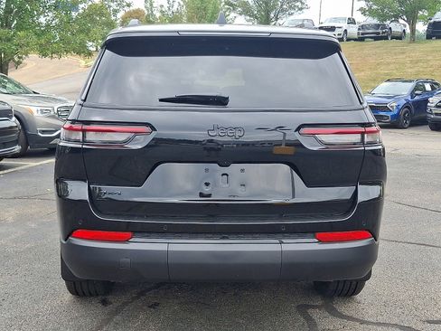 New 2025 Jeep Grand Cherokee L Altitude image 5