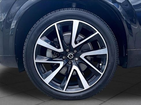 Used 2022 Volvo XC90 T6 Momentum w/ Advanced Package AWD/4WD image 10