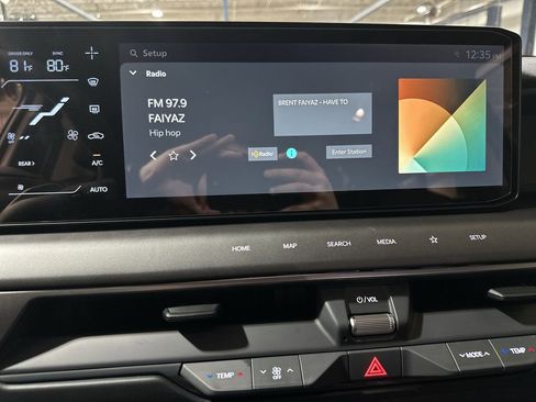 New 2026 Kia EV9 Light image 12