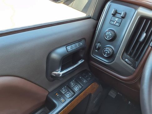 Used 2014 Chevrolet Silverado 1500 High Country w/ High Country Premium Package image 22