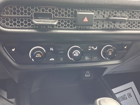 Used 2023 Honda HR-V Sport image 17