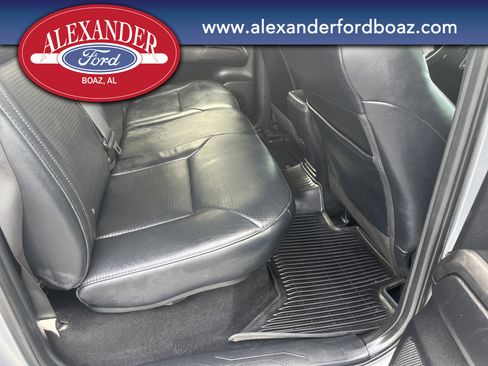 Used 2019 Toyota Tacoma TRD Sport image 19