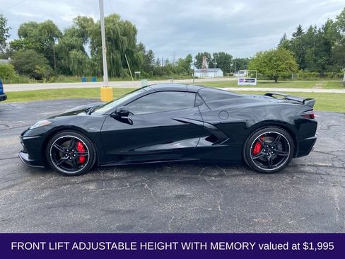 Used 2021 Chevrolet Corvette Stingray Premium Conv w/ Z51 Performance Package RWD image 4