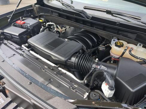 Certified 2022 Cadillac Escalade Premium Luxury w/ Performance Package image 29