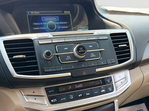Used 2014 Honda Accord LX image 16