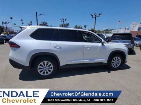 Used 2026 Toyota Grand Highlander FWD image 8