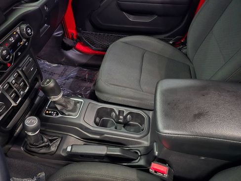 Used 2021 Jeep Wrangler Unlimited Sport AWD/4WD image 26