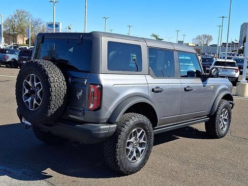 Used 2024 Ford Bronco Badlands AWD/4WD image 6