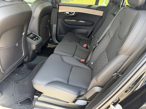 New 2026 Volvo XC90 B5 Plus w/ Protection Package Premier AWD/4WD image 21