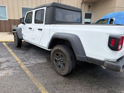 Used 2025 Jeep Gladiator Sport AWD/4WD image 5