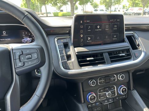 Used 2023 GMC Yukon AT4 w/ AT4 Premium Plus Package AWD/4WD image 31