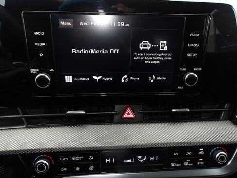 Used 2023 Kia Sportage LX image 19