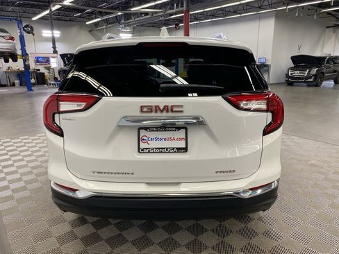 Used 2022 GMC Terrain SLT image 9