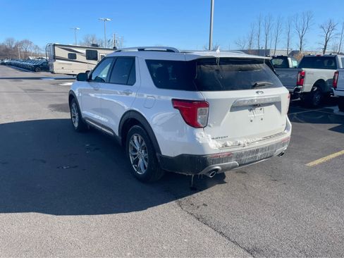 Used 2021 Ford Explorer Limited w/ Equipment Group 301A image 7