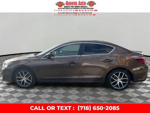 Used 2019 Acura ILX image 3