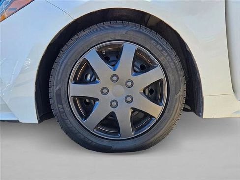 Used 2023 Toyota Corolla LE image 23