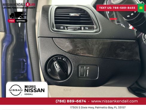 Used 2019 Dodge Grand Caravan SE image 22