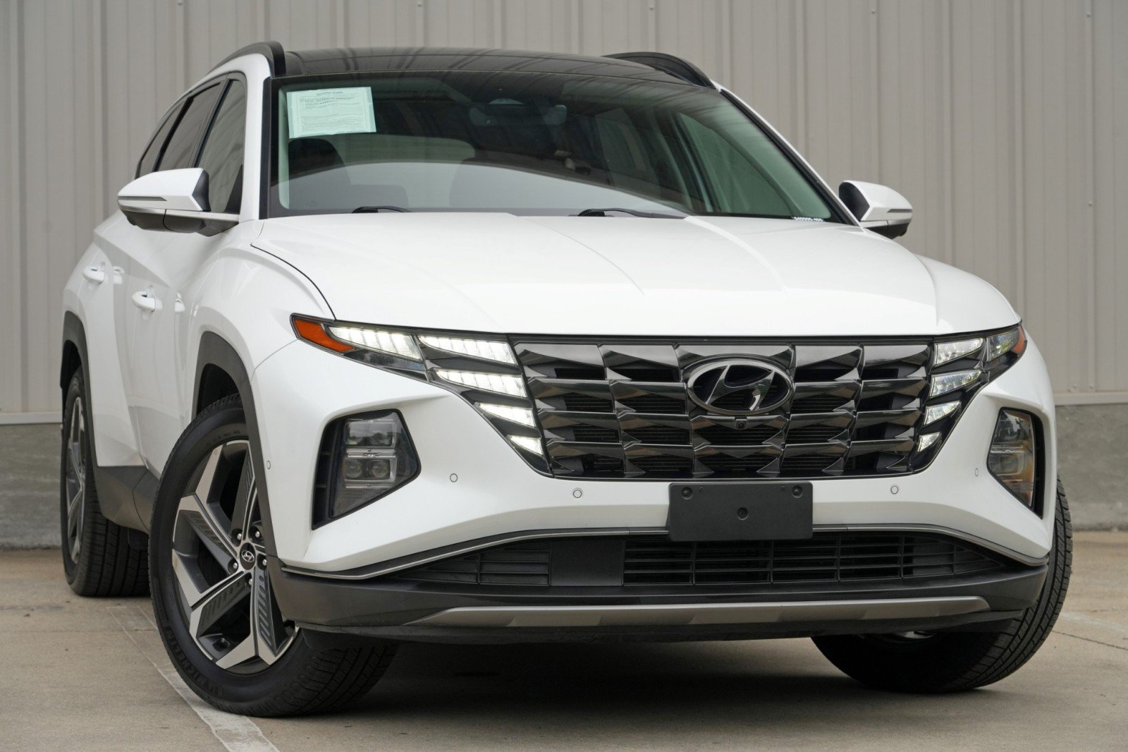 Used 2022 Hyundai Tucson Limited FWD image 2