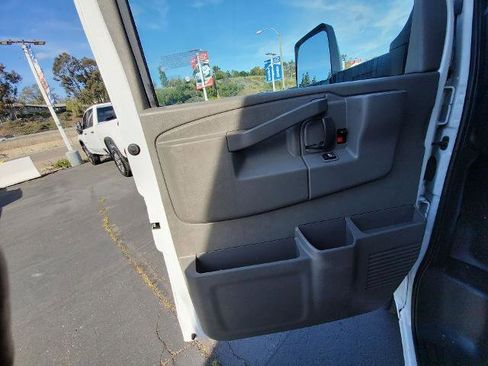 Used 2022 Chevrolet Express 3500 w/ Power Convenience Package image 19