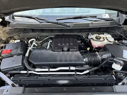 Certified 2020 Chevrolet Silverado 1500 RST w/ RST 2.7L Value Package AWD/4WD image 17