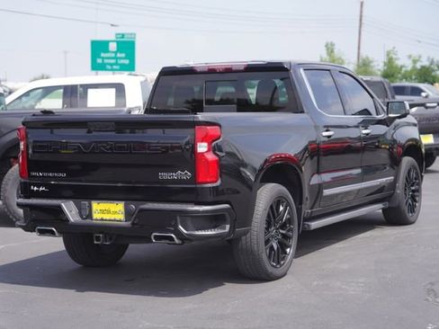 Used 2022 Chevrolet Silverado 1500 High Country w/ High Country Premium Package AWD/4WD image 6