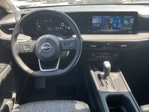 New 2026 Nissan Kicks SV w/ Cold Weather Package FWD image 15
