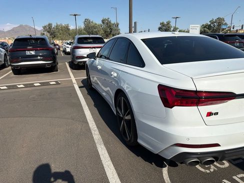 Used 2022 Audi S6 Prestige AWD/4WD image 6