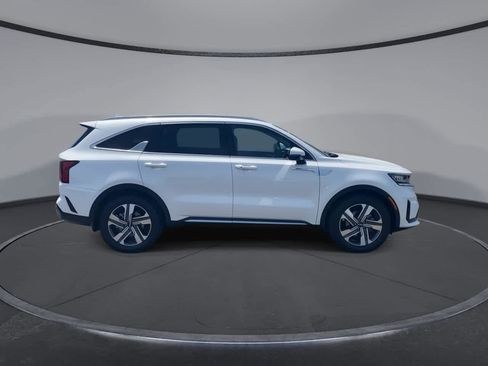 Used 2023 Kia Sorento EX AWD/4WD image 2